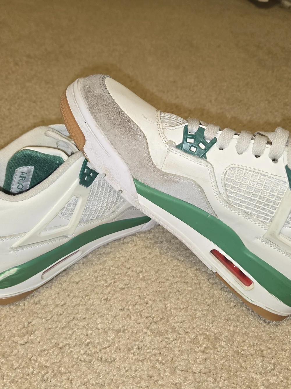 Nike SB x Air Jordan 4 Retro SP 